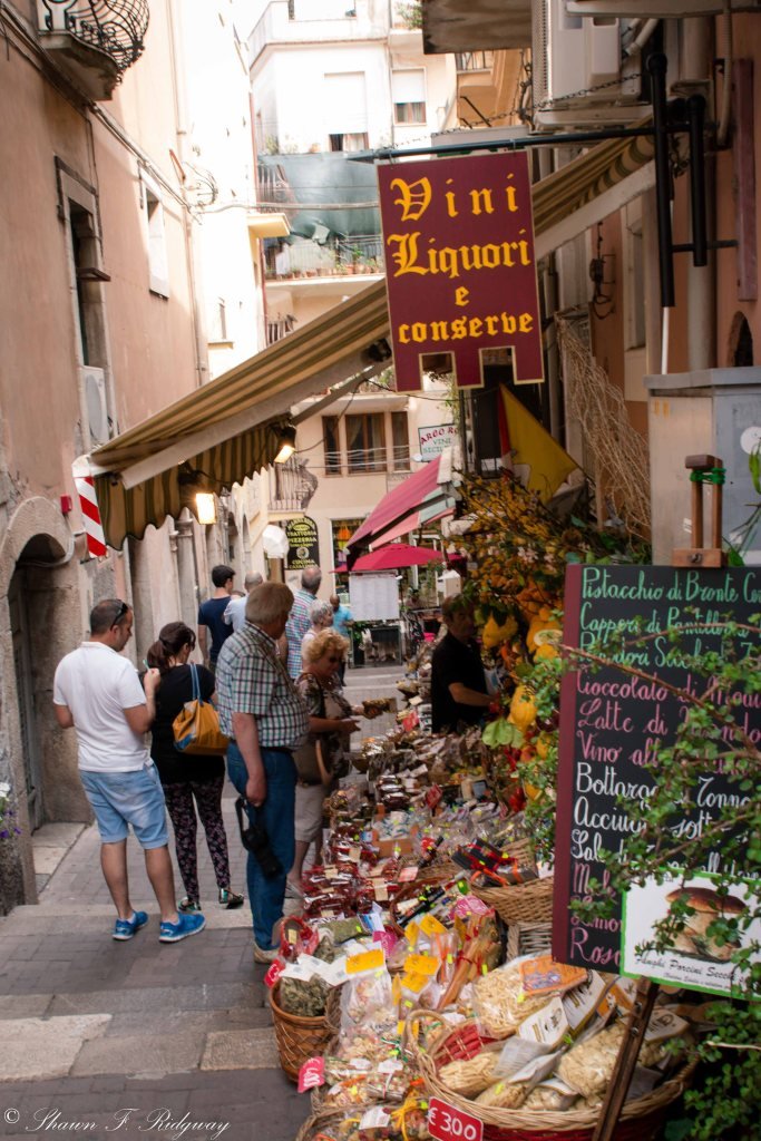 Alley way in Taormina.