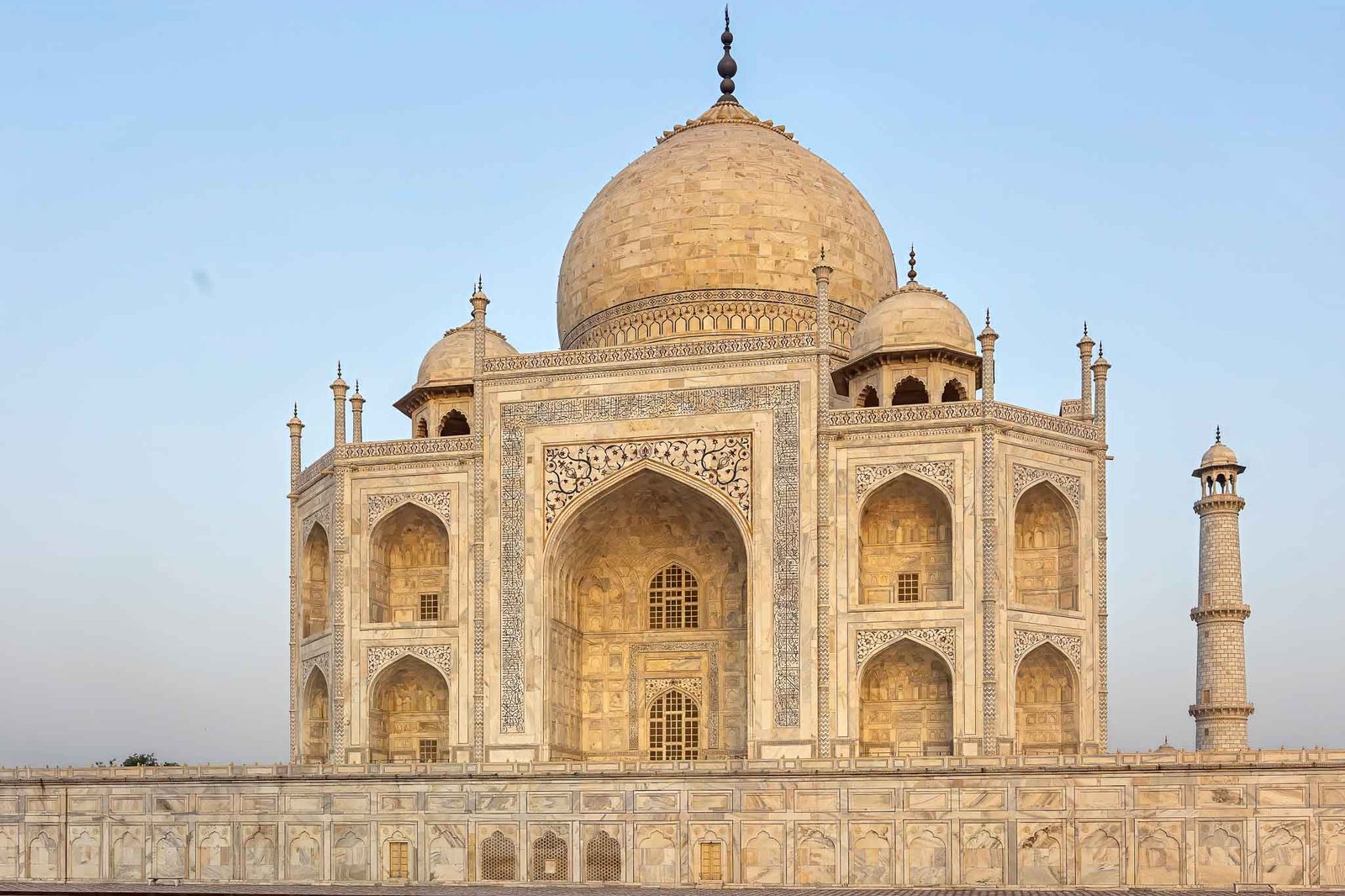 Taj Mahal views at Sunrise