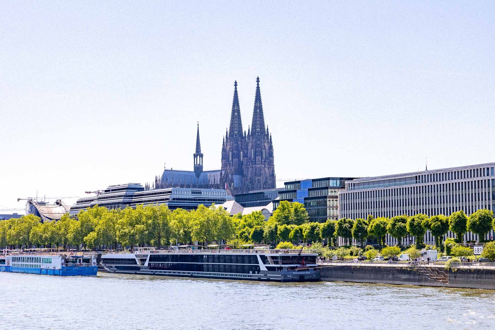 Cologne Cathedral as we arrive
