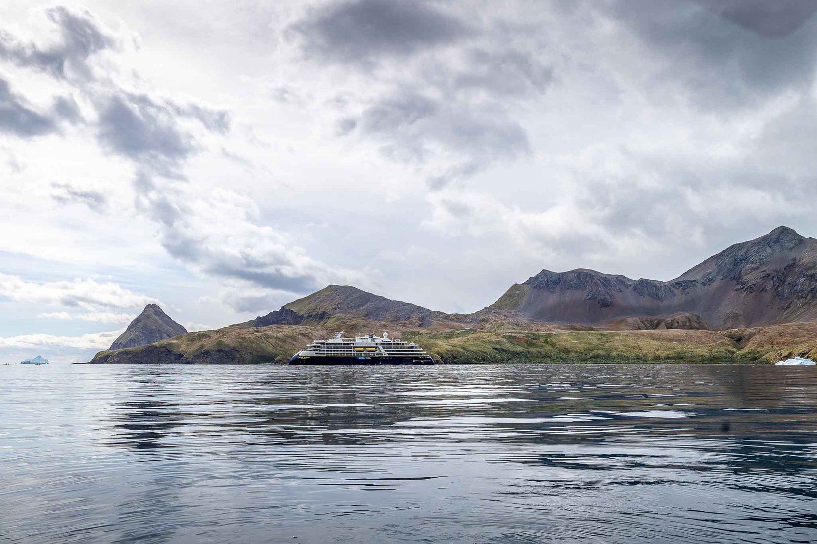 Godthul Bay from the Kayaks