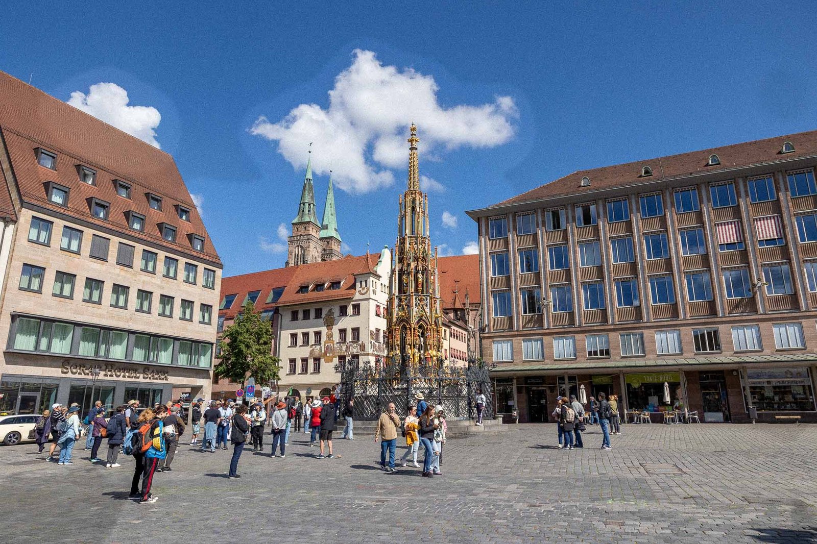 Hauptmarkt square