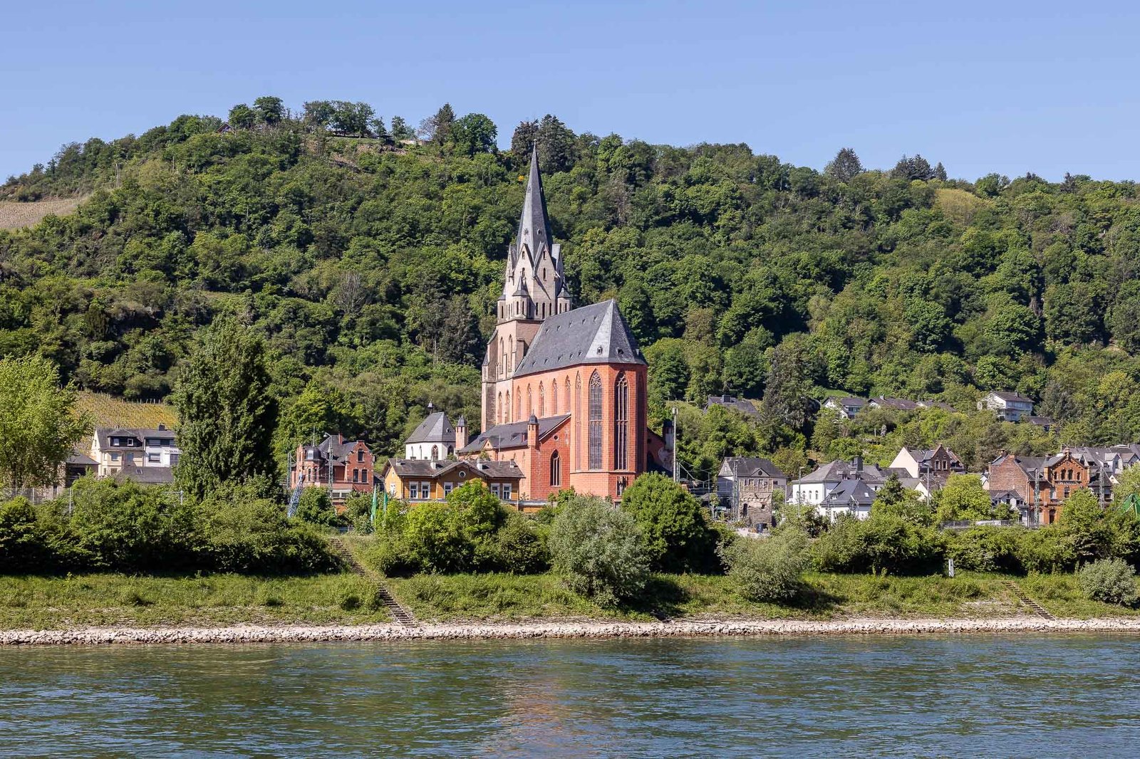 Villages along the Rhine River Gorge
