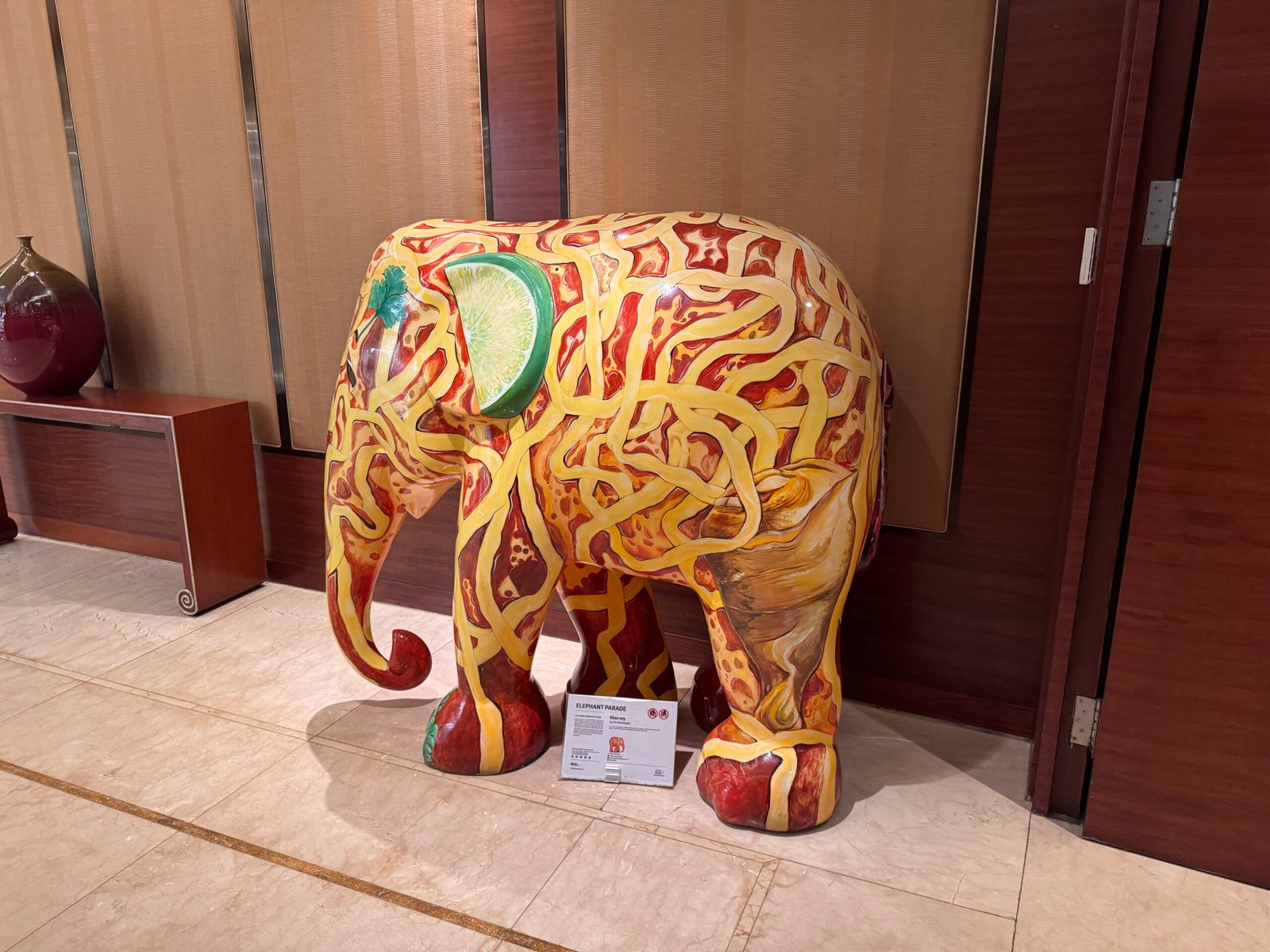 Sculpture in the ground floor