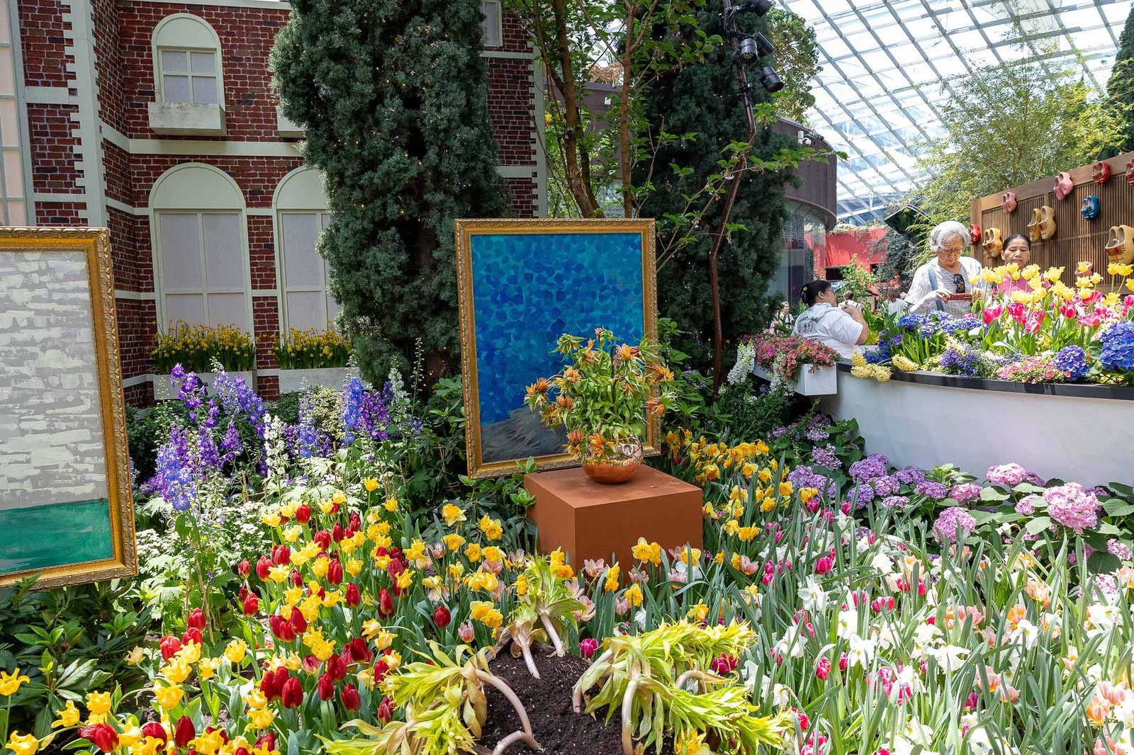 There was an exhibit where they were recreating artwork in flowers