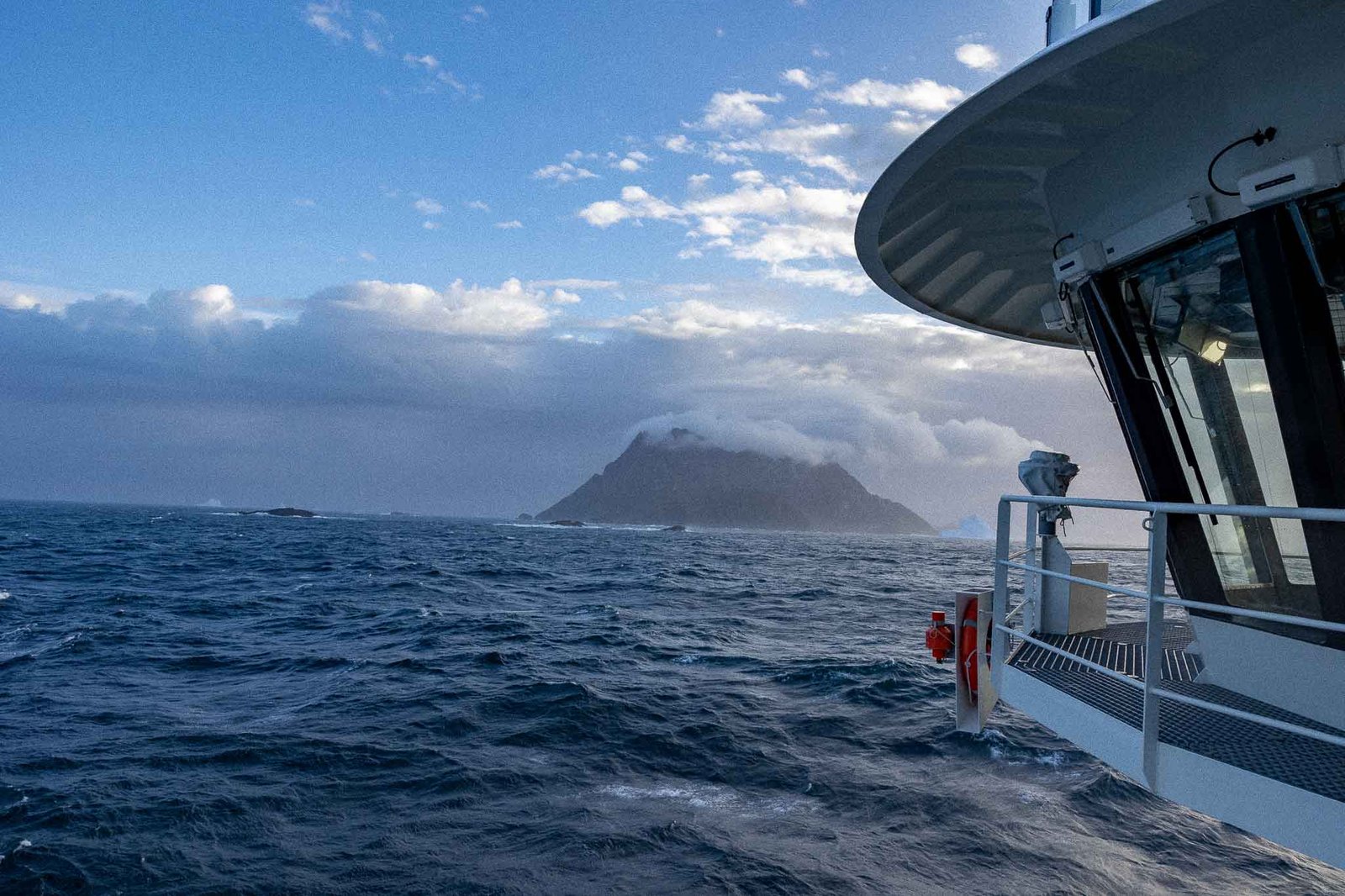 all Islets and Icebergs off South Georgia