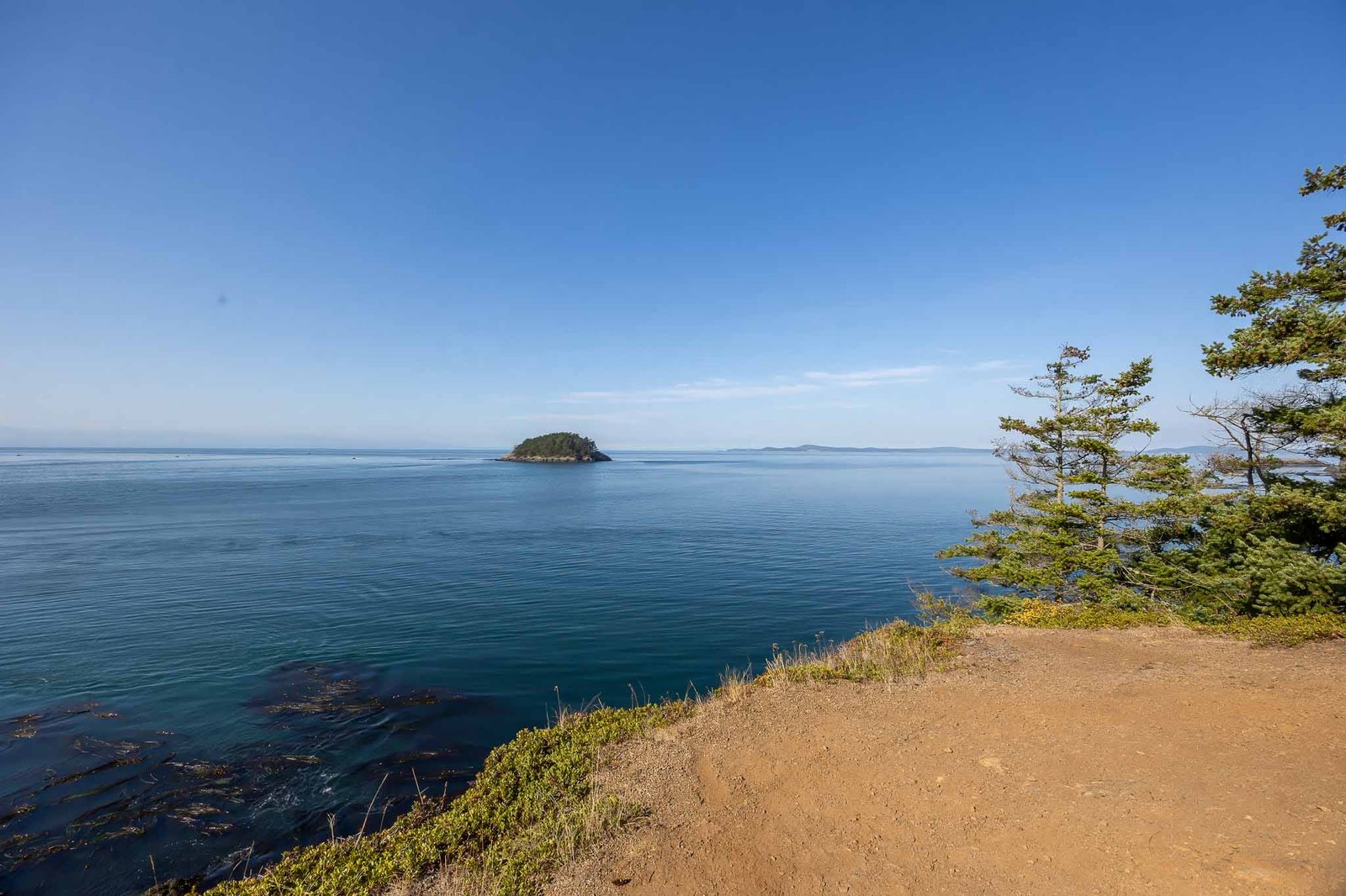Views from the Lottie Point Loop trail