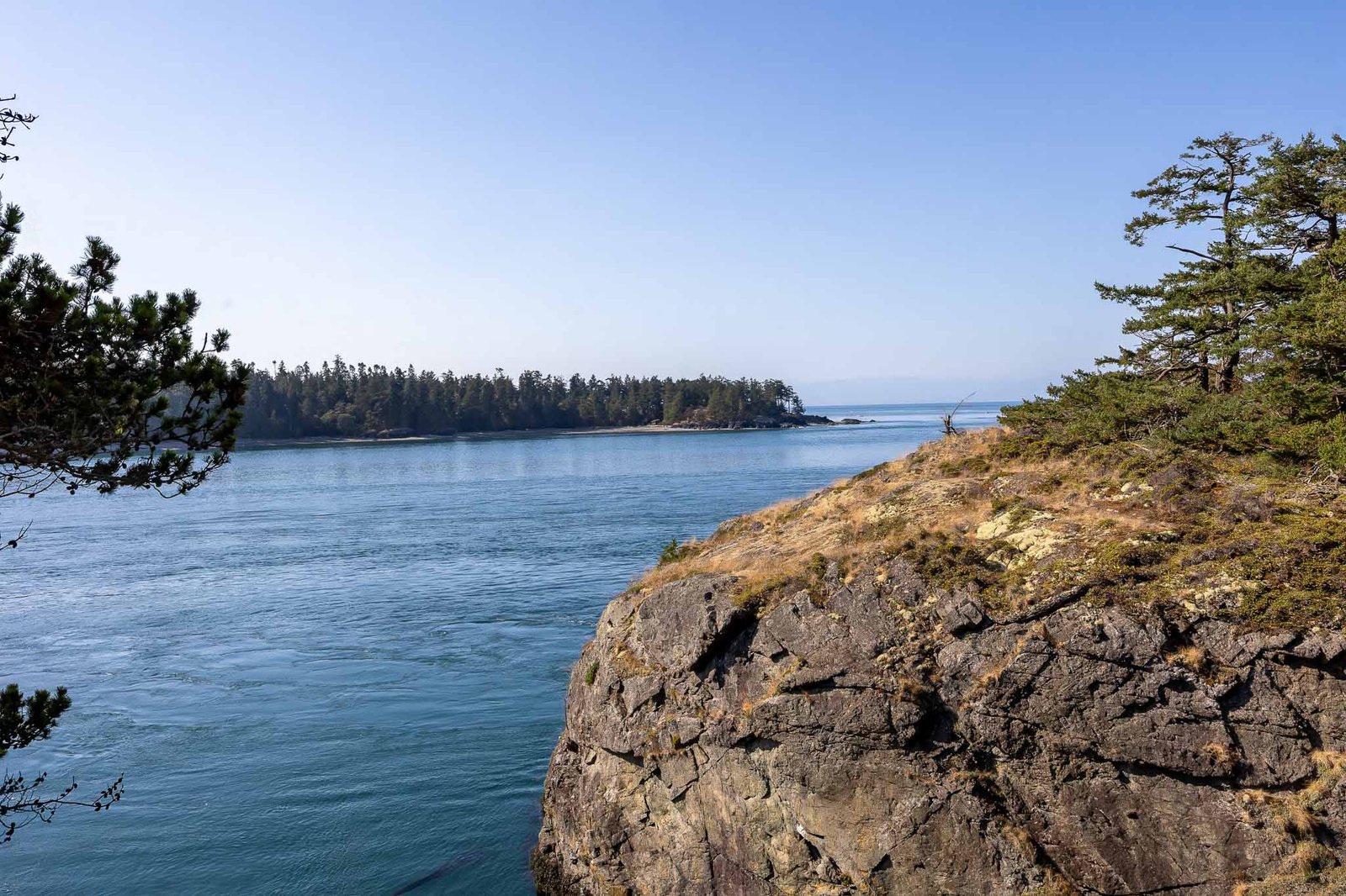 Views from the Lottie Point Loop trail
