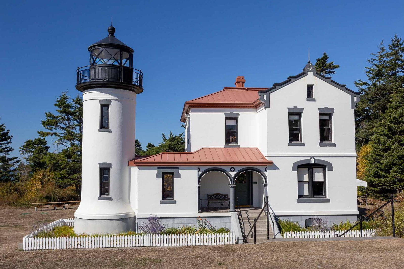 Admiralty Head lighthouse