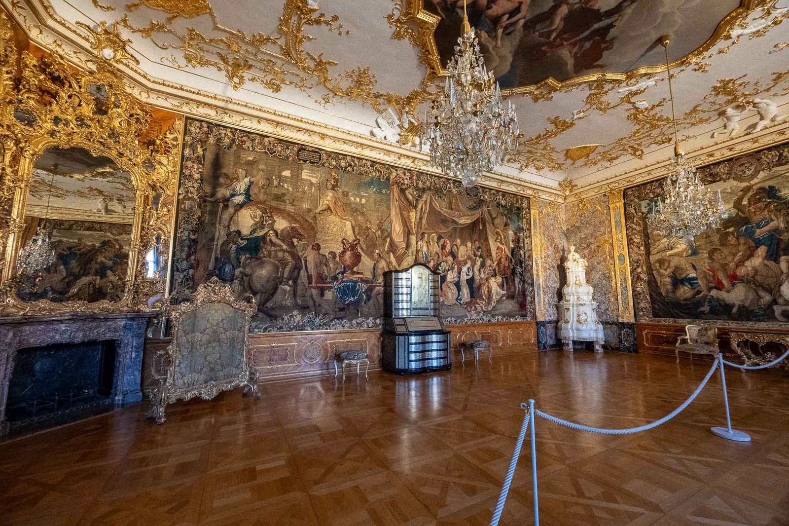 Rooms at the Residence